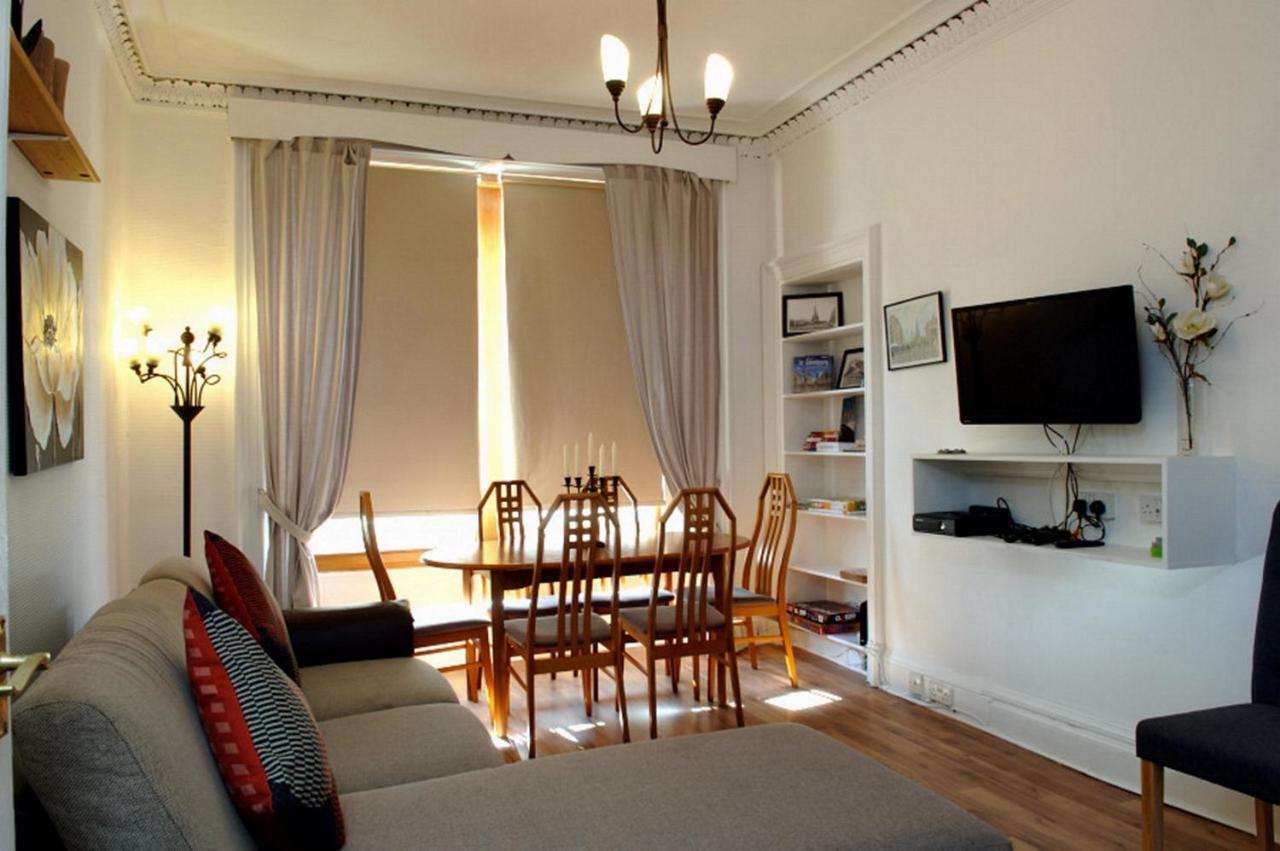 אדינבורו Pitt Street Apartment Beautiful Spacious Apartment Free Parking And Free Sanitizer מראה חיצוני תמונה