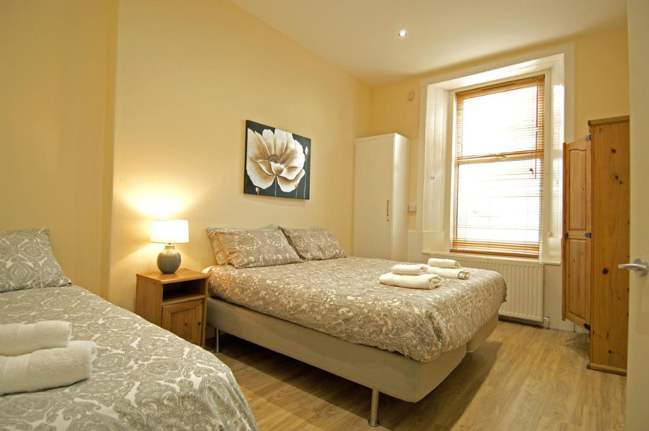 אדינבורו Pitt Street Apartment Beautiful Spacious Apartment Free Parking And Free Sanitizer מראה חיצוני תמונה