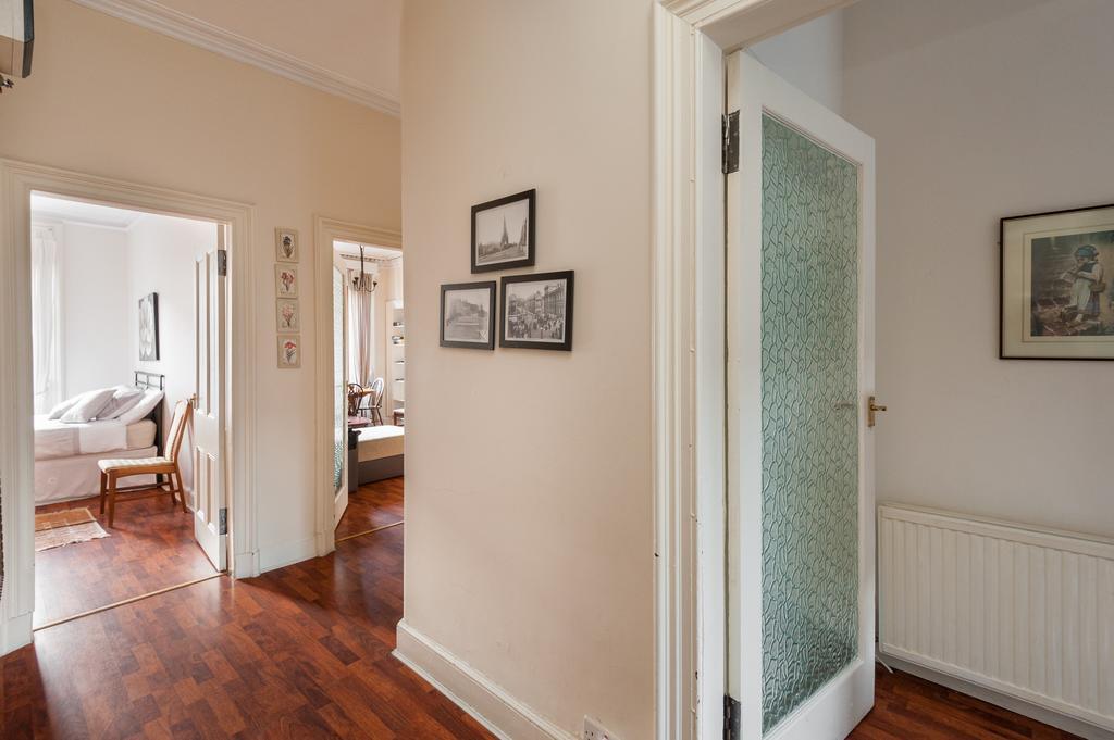 אדינבורו Pitt Street Apartment Beautiful Spacious Apartment Free Parking And Free Sanitizer מראה חיצוני תמונה