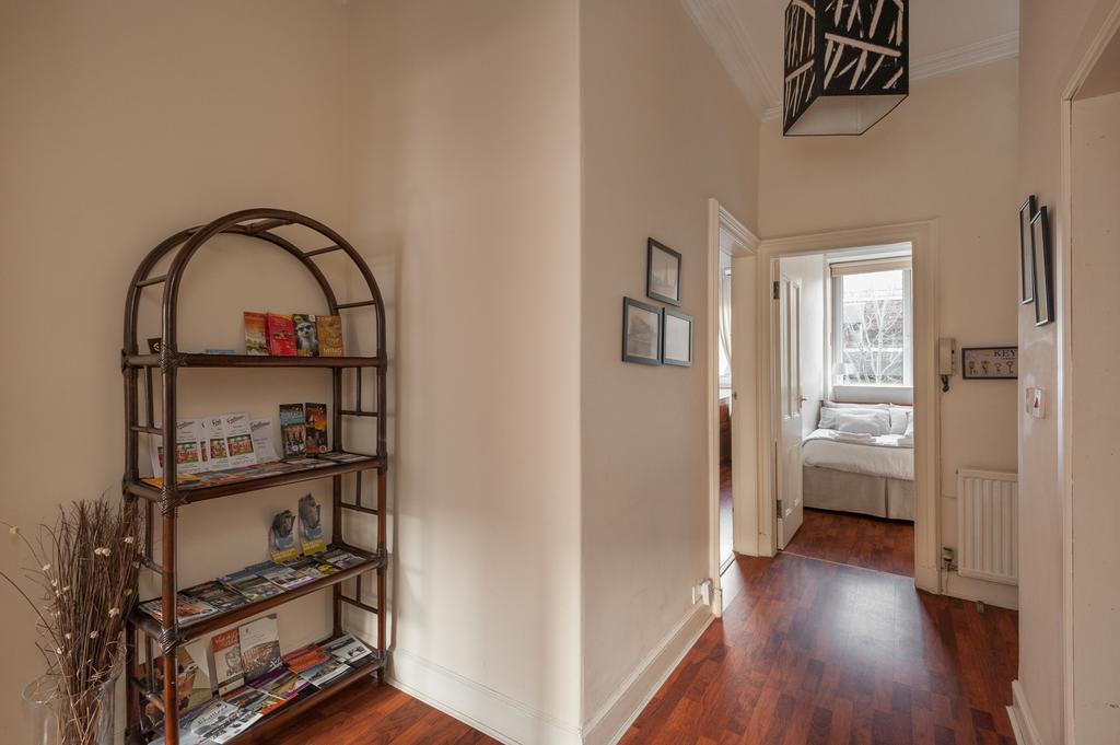 אדינבורו Pitt Street Apartment Beautiful Spacious Apartment Free Parking And Free Sanitizer חדר תמונה