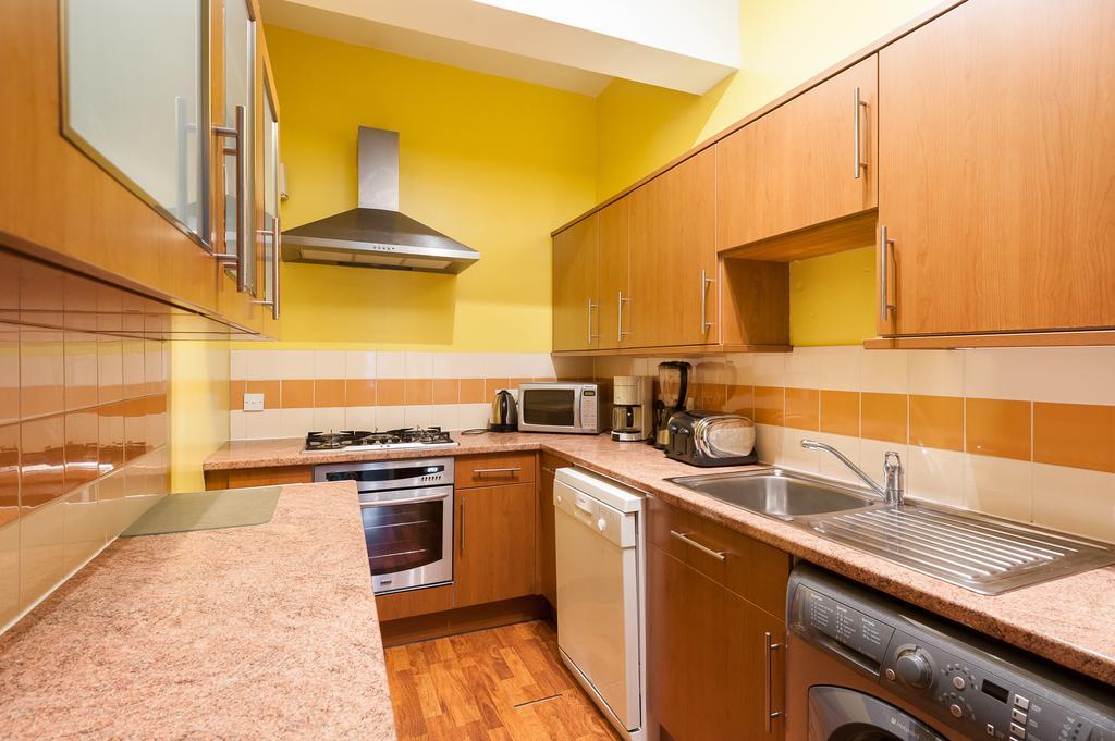 אדינבורו Pitt Street Apartment Beautiful Spacious Apartment Free Parking And Free Sanitizer חדר תמונה