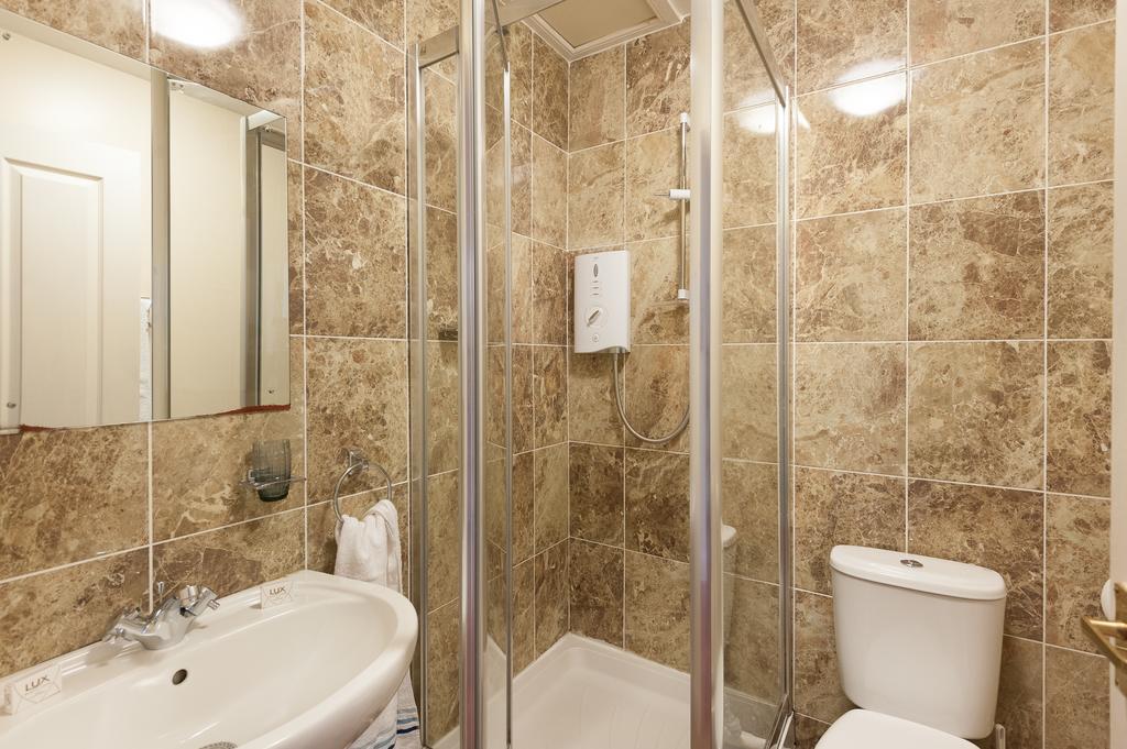 אדינבורו Pitt Street Apartment Beautiful Spacious Apartment Free Parking And Free Sanitizer חדר תמונה