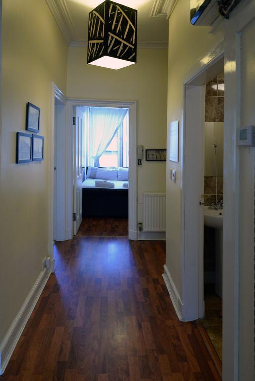 אדינבורו Pitt Street Apartment Beautiful Spacious Apartment Free Parking And Free Sanitizer מראה חיצוני תמונה
