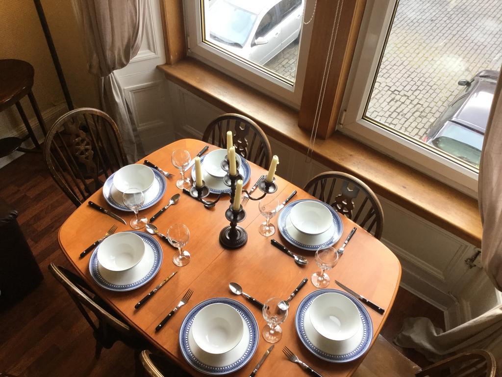 אדינבורו Pitt Street Apartment Beautiful Spacious Apartment Free Parking And Free Sanitizer מראה חיצוני תמונה